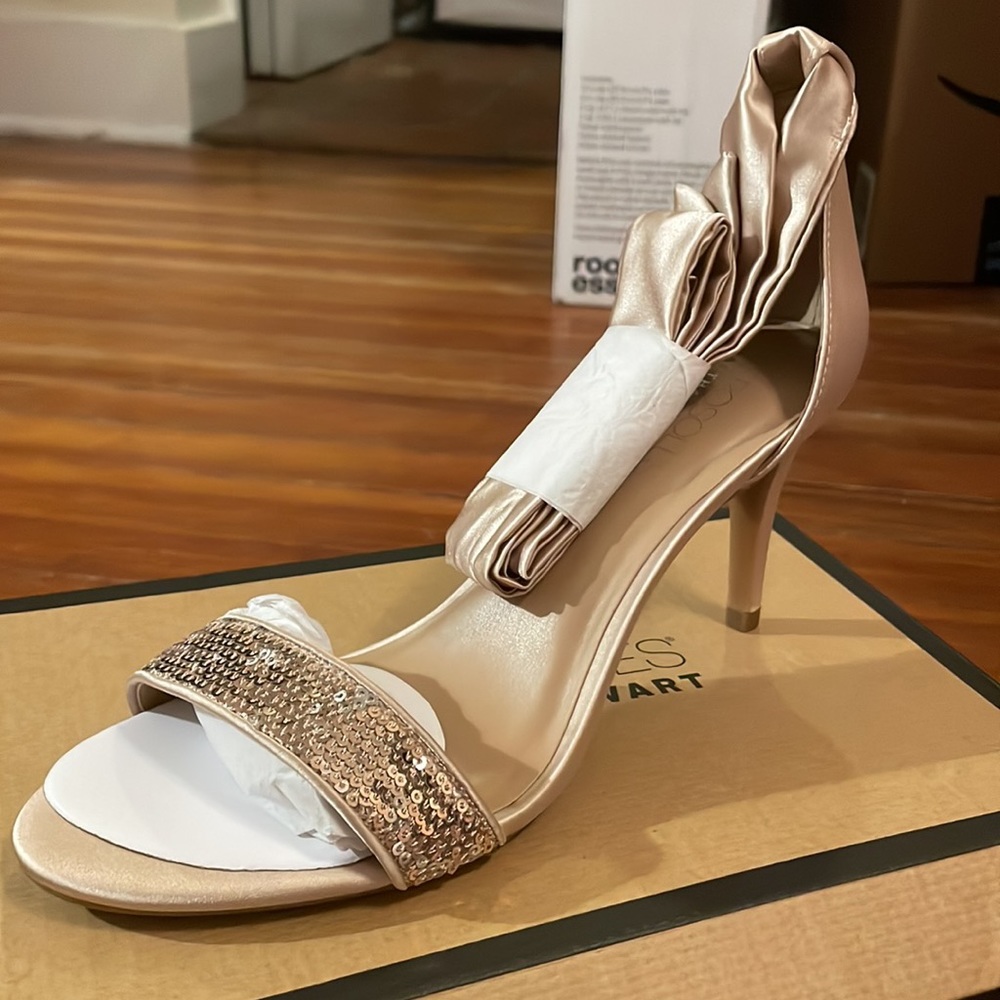 Martha Stewart for Aerosoles size 8 “Rachel” shoe in champagne